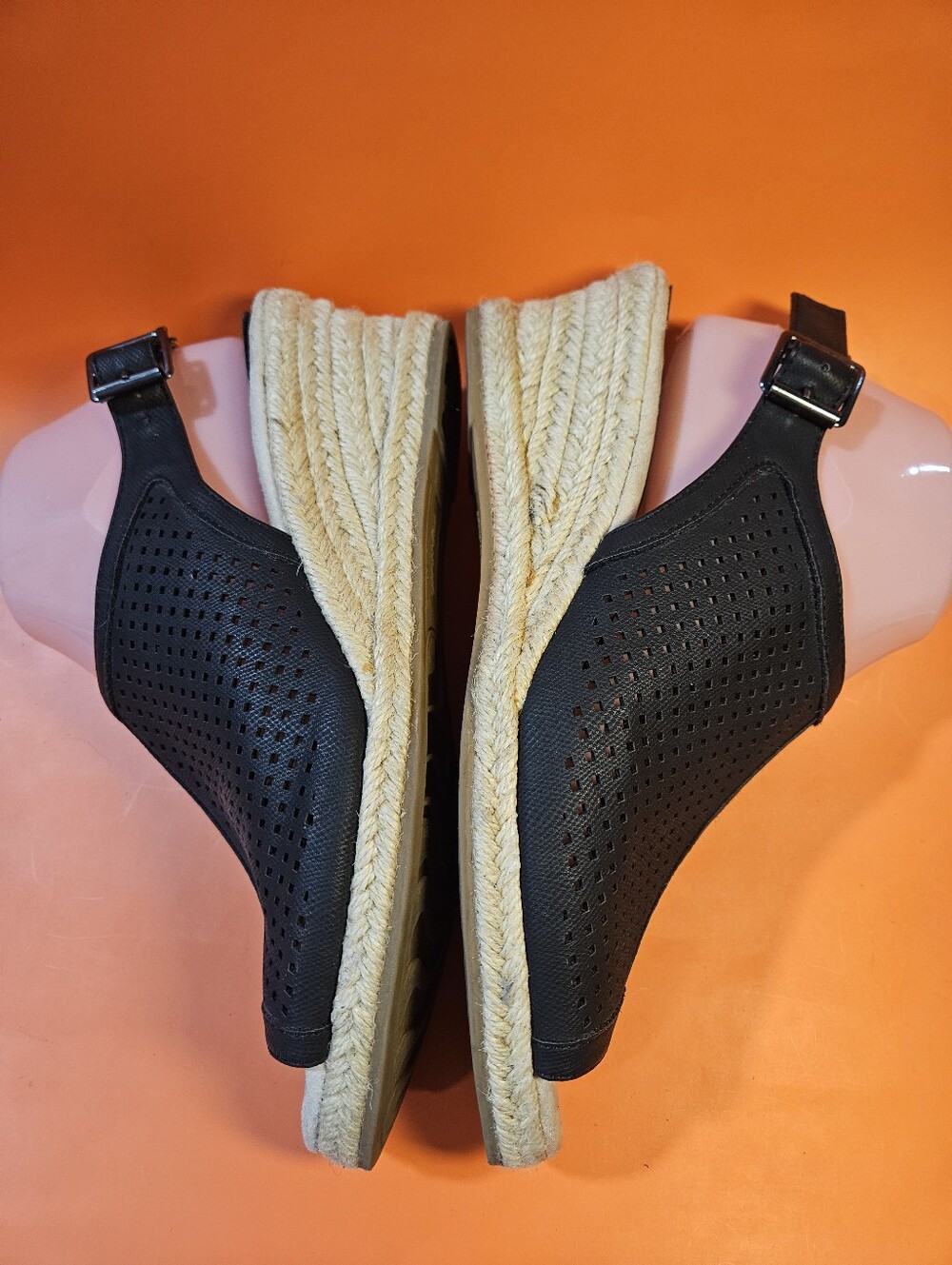 Easy Street Wedge Peek Toe Sandals. Size 8 Bin 2 - Picture 8 of 10